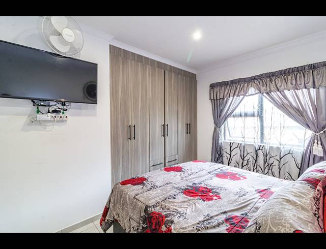 3 BEDROOM SECTIONAL TITLE FOR SALE IN BRACKENDOWNS